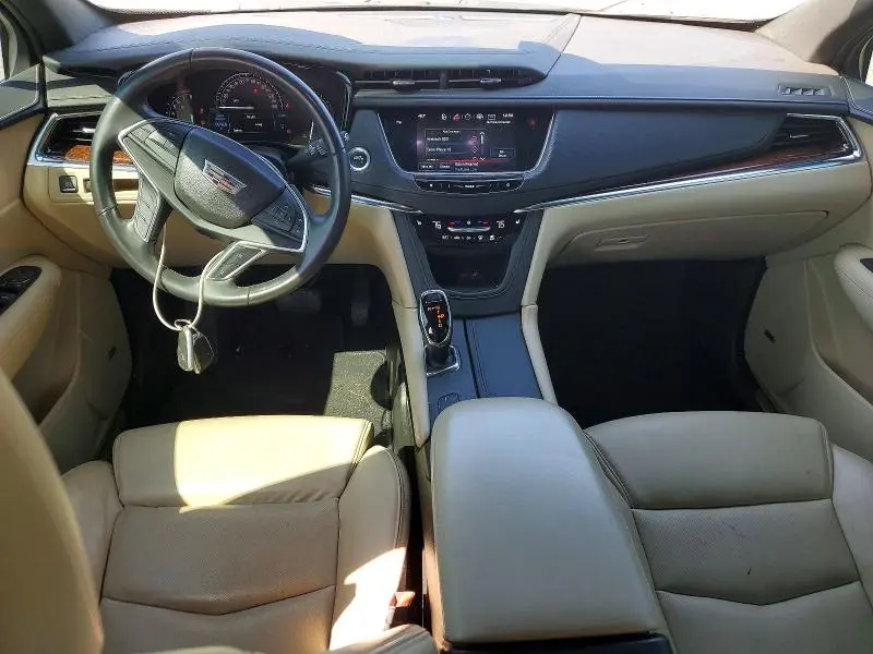 2017 CADILLAC XT5 LUXURY  