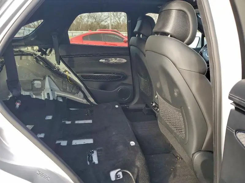 2023 GENESIS GV70 BASE  