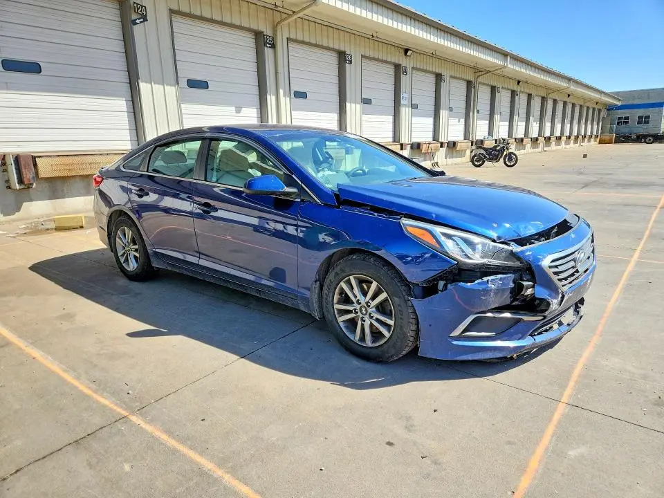 2016 HYUNDAI SONATA SE  