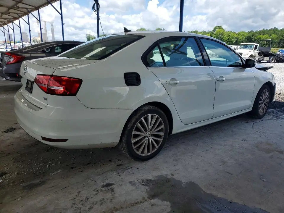 2015 VOLKSWAGEN JETTA SE  