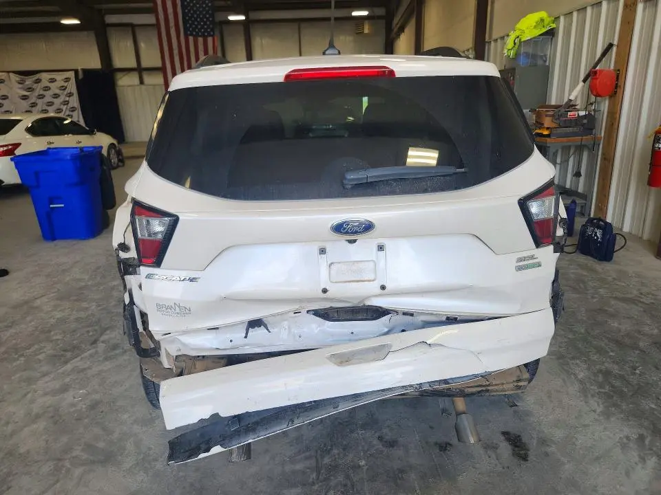 2018 FORD ESCAPE SEL  