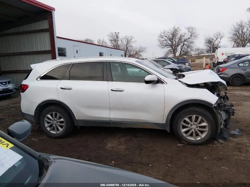2017 KIA SORENTO 2.4L LX