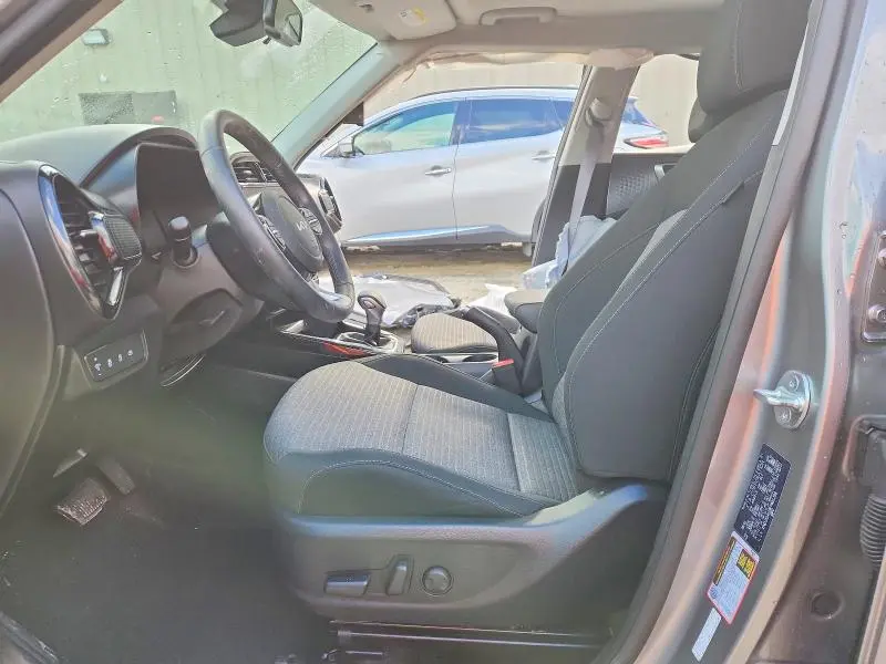 2024 KIA SOUL EX  