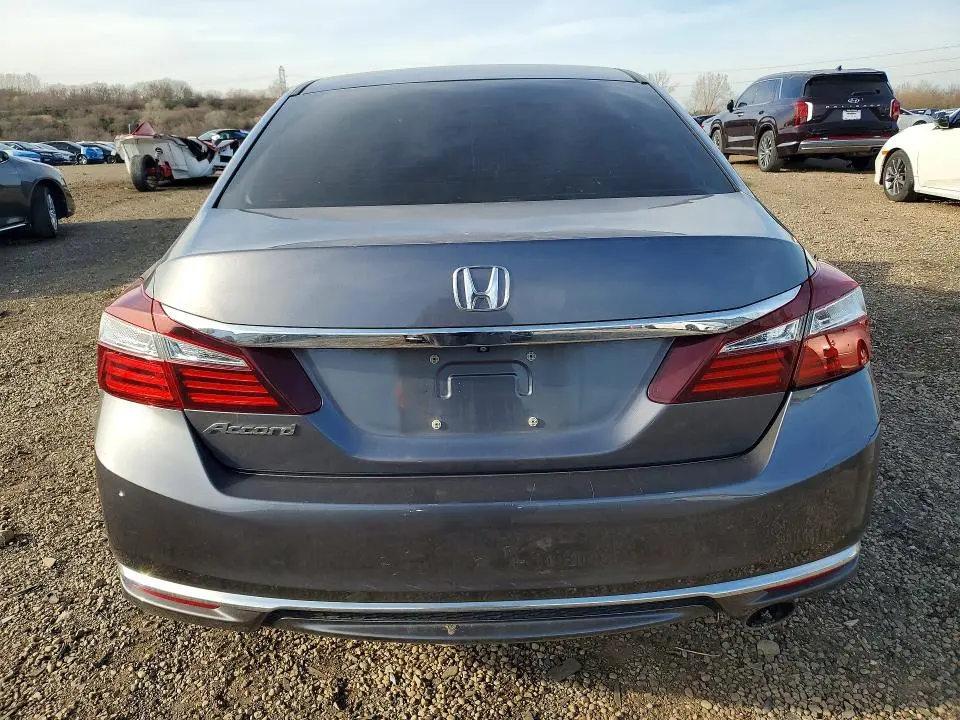 2017 HONDA ACCORD LX  