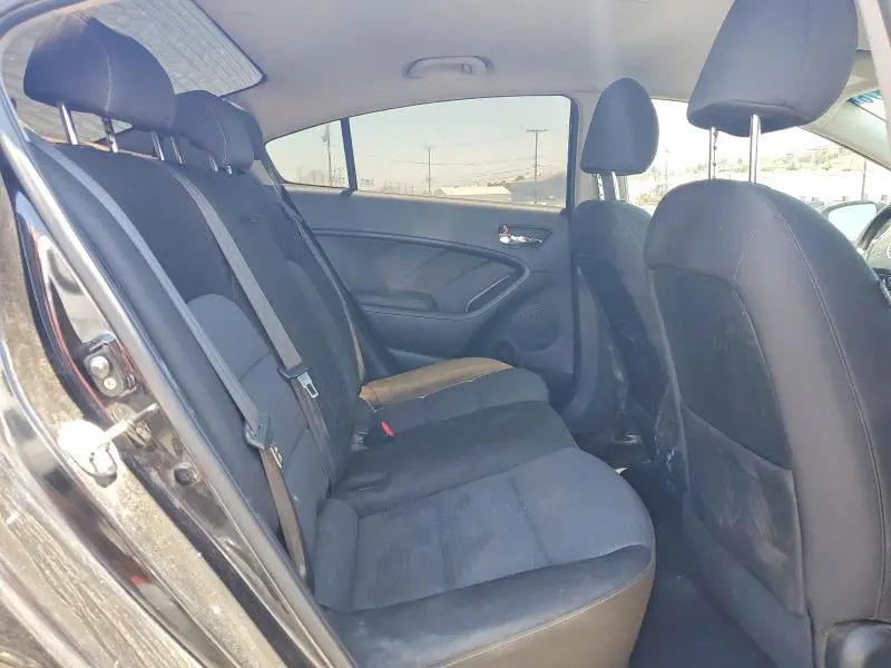 2015 KIA FORTE LX  
