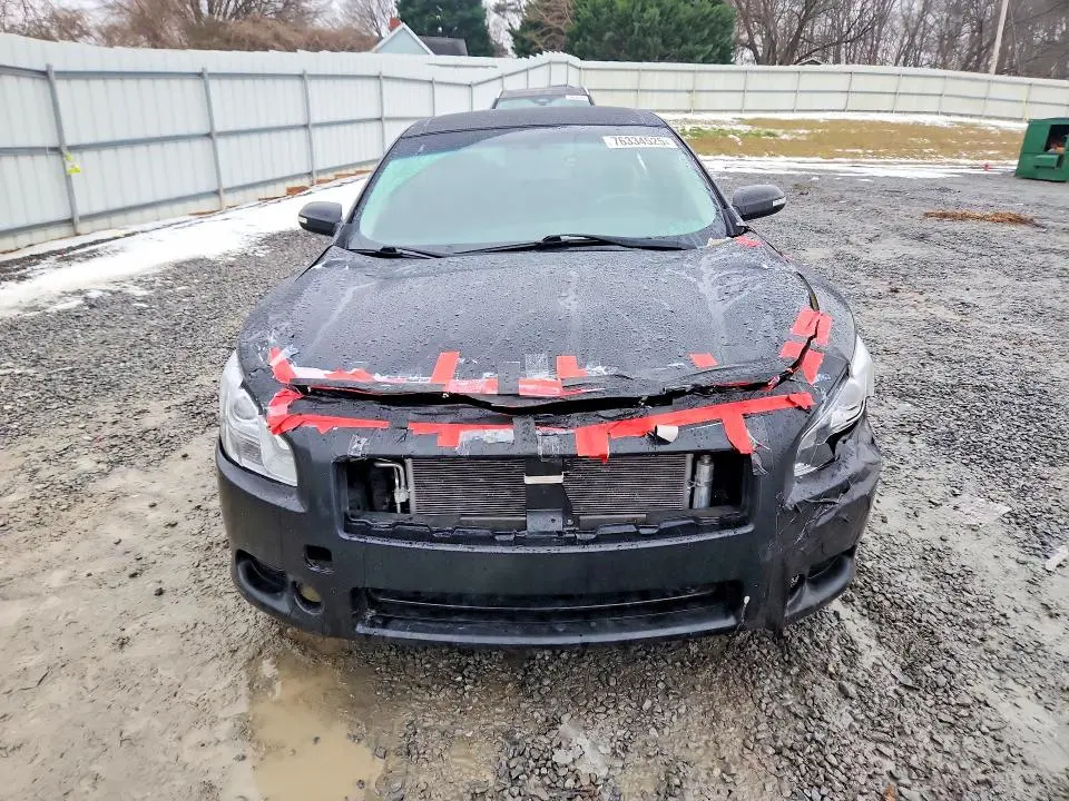 2014 NISSAN MAXIMA S  