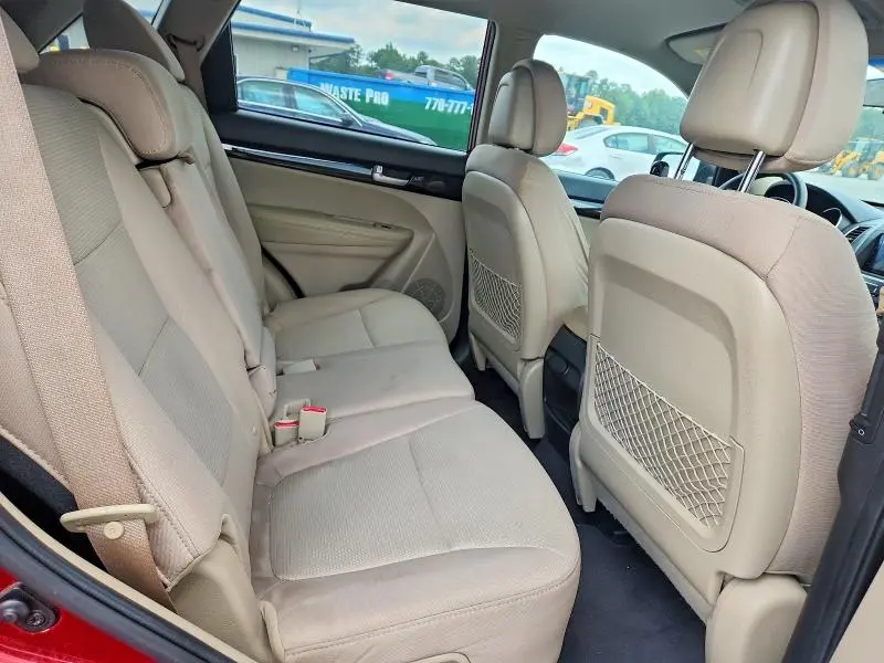 2014 KIA SORENTO LX  