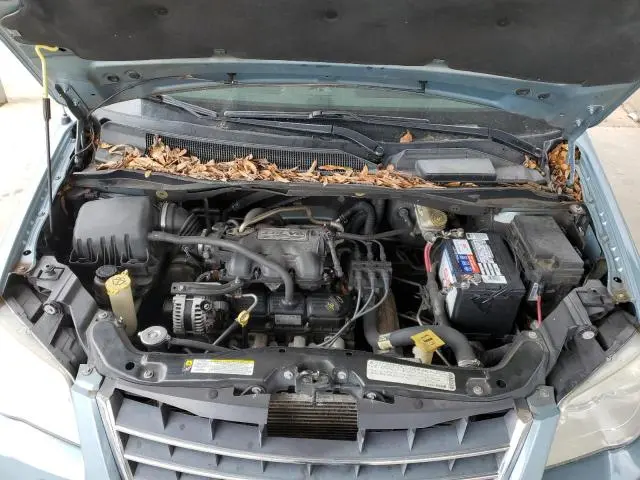 2010 CHRYSLER TOWN & COUNTRY TOURING  