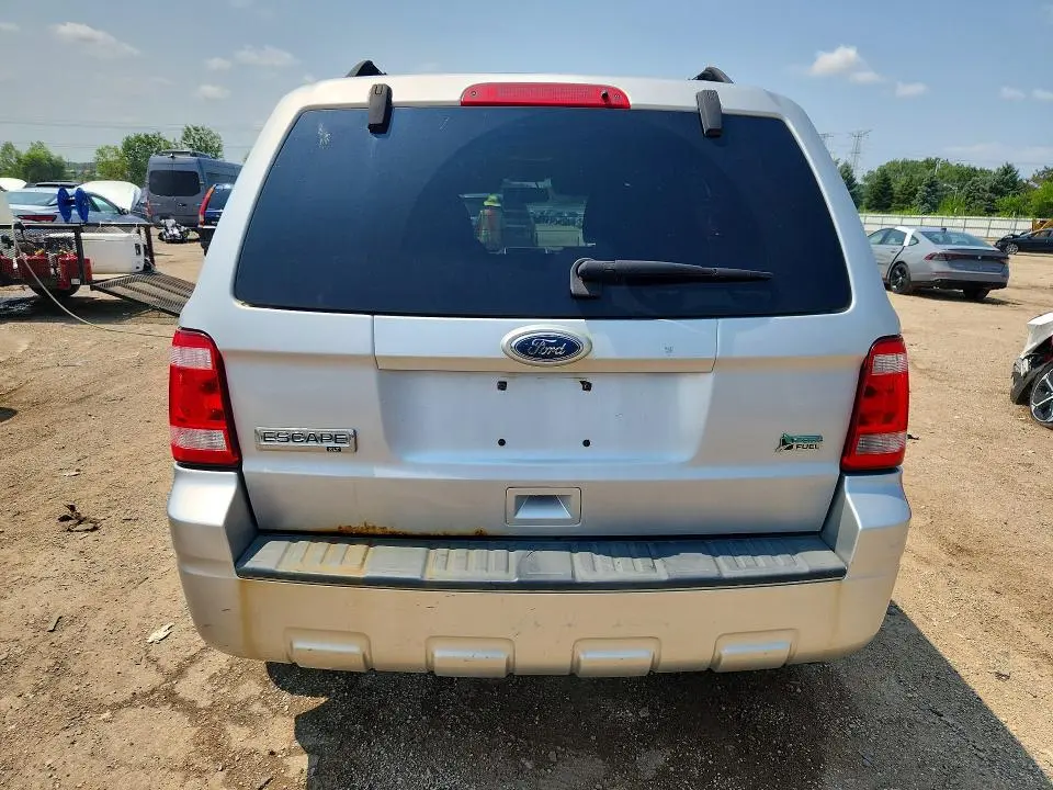 2011 FORD ESCAPE XLT  