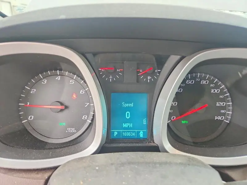 2011 CHEVROLET EQUINOX LT  