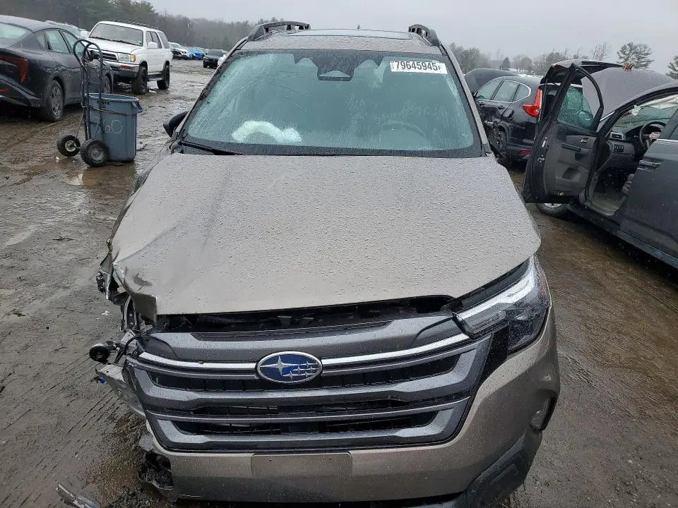 2025 SUBA FORESTER PREMIUM  