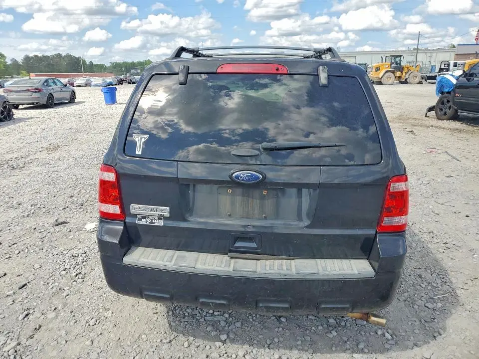 2011 FORD ESCAPE XLT  