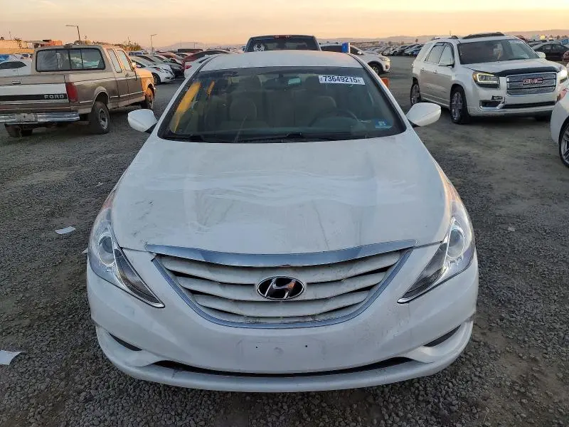 2013 HYUNDAI SONATA GLS  