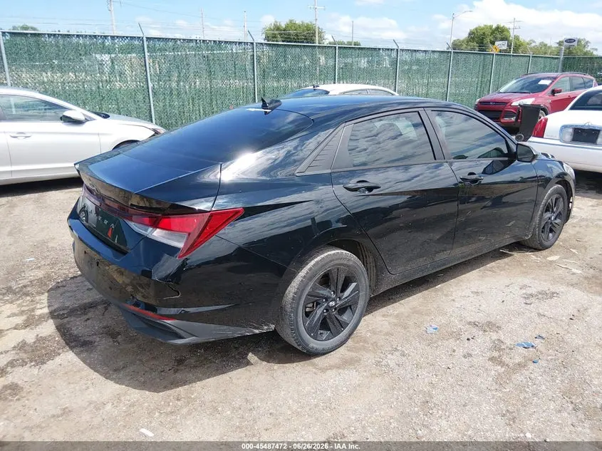 2021 HYUNDAI ELANTRA SEL