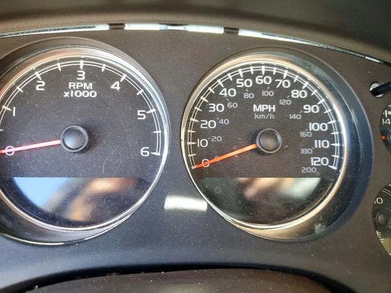 2011 GMC YUKON SLE  