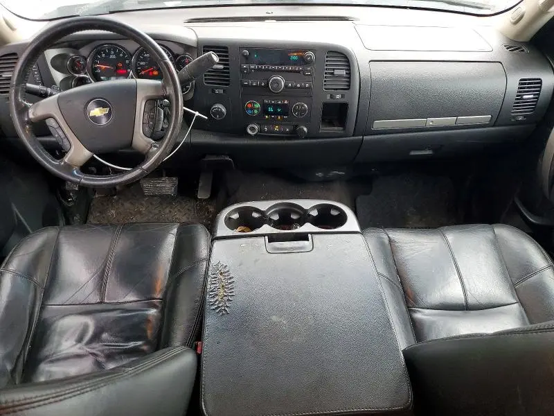 2011 CHEVROLET SILVERADO K1500 LT  