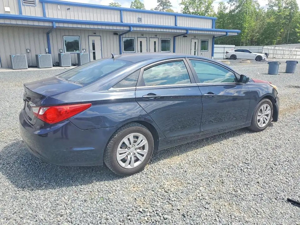 2011 HYUNDAI SONATA GLS  