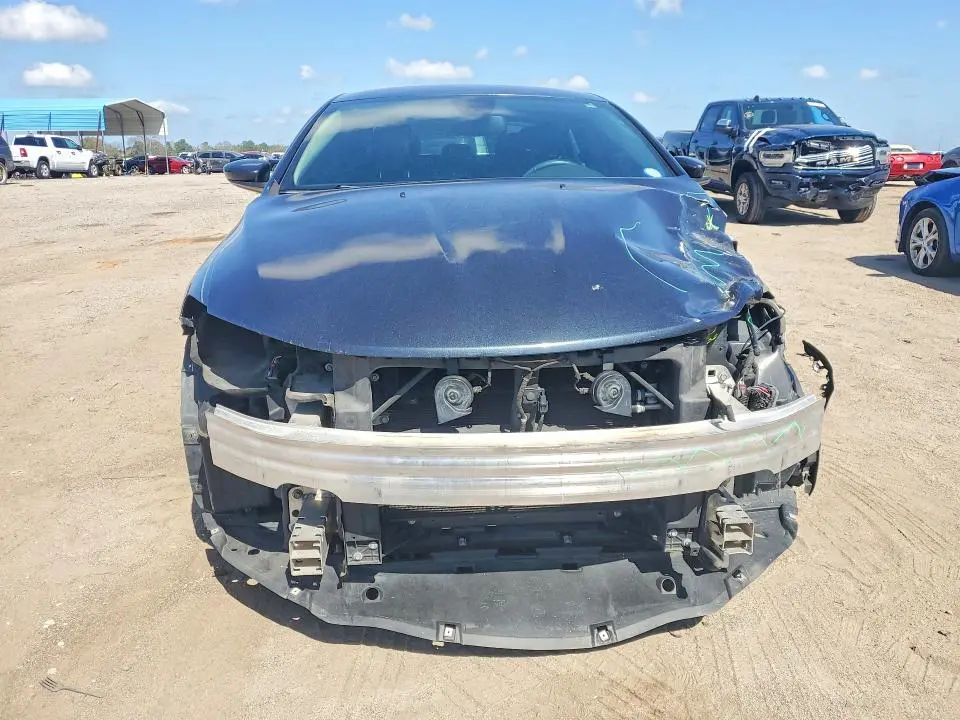 2017 CHRYSLER 200 LIMITED  