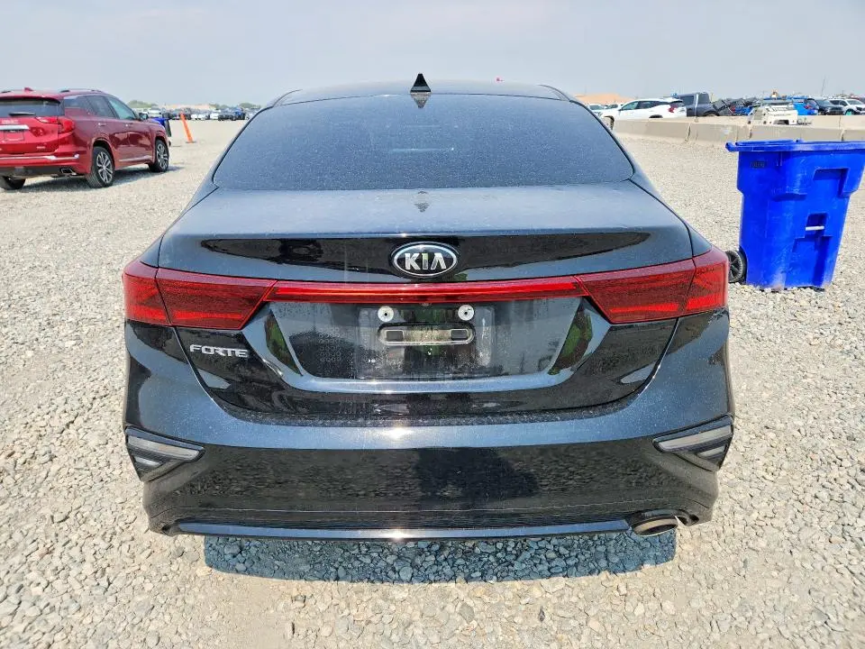2019 KIA FORTE LXS  