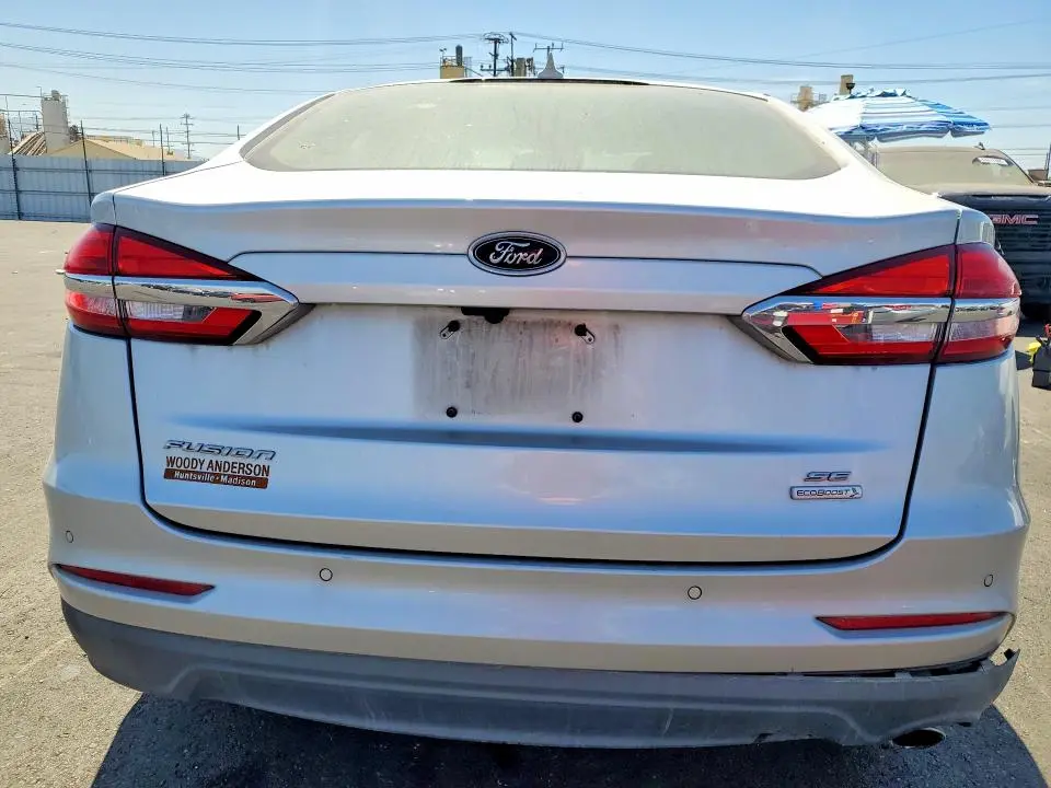 2019 FORD FUSION SE  