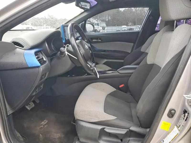 2019 TOYOTA C-HR XLE  