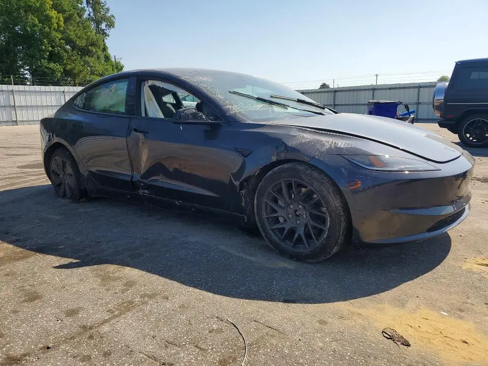 2024 TESLA MODEL 3   
