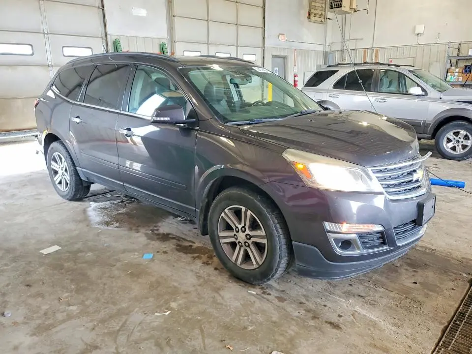 2015 CHEVROLET TRAVERSE LT  