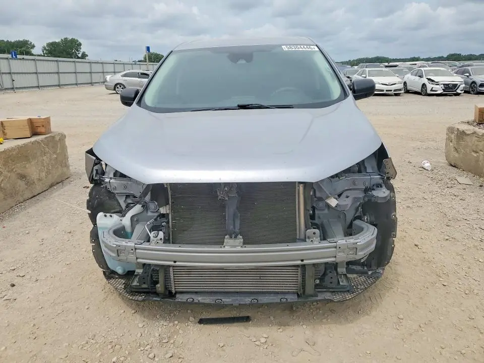 2021 FORD EDGE SE  