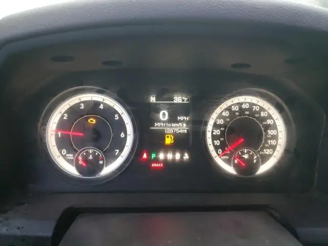2014 RAM 1500 SLT  
