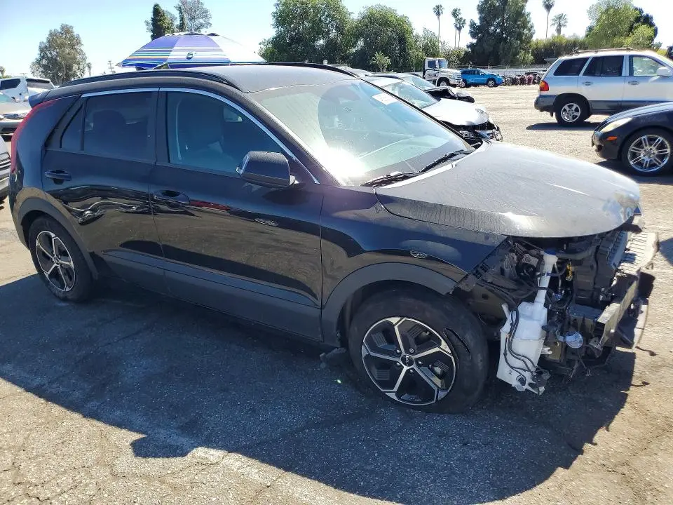 2023 KIA NIRO EX  