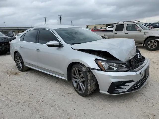 2017 VOLKSWAGEN PASSAT R-LINE