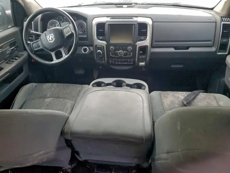 2014 RAM 1500 SLT  