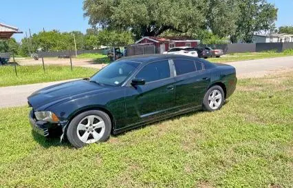 2012 DODGE CHARGER SE  