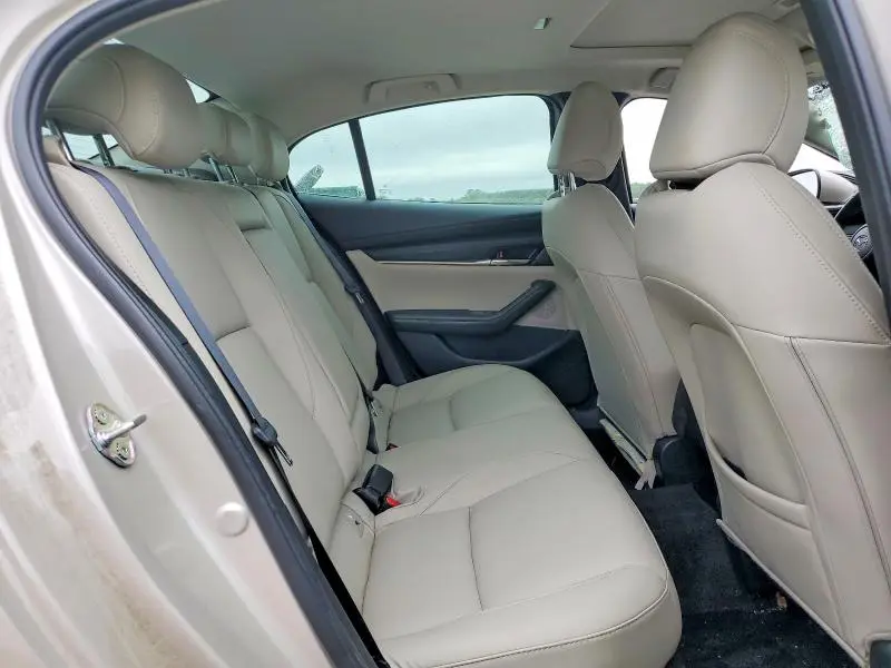 2024 MAZDA 3 PREFERRED  