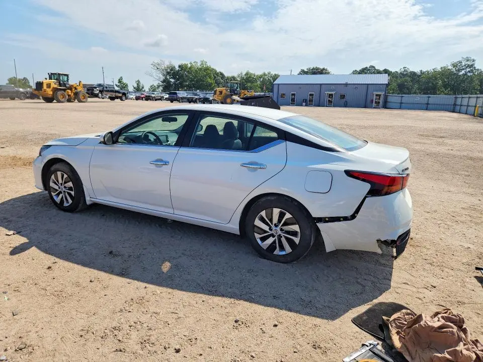 2023 NISSAN ALTIMA S  