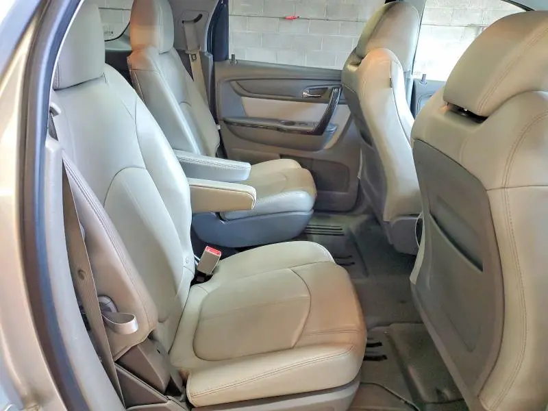 2015 GMC ACADIA SLT-1  