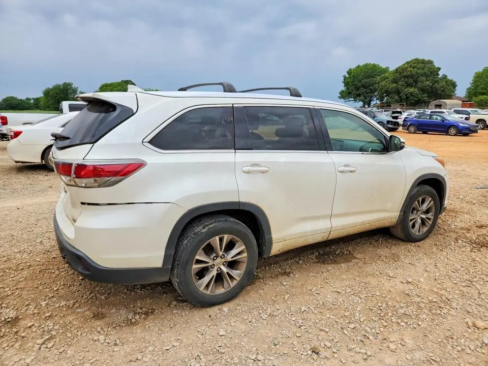 2015 TOYOTA HIGHLANDER XLE  