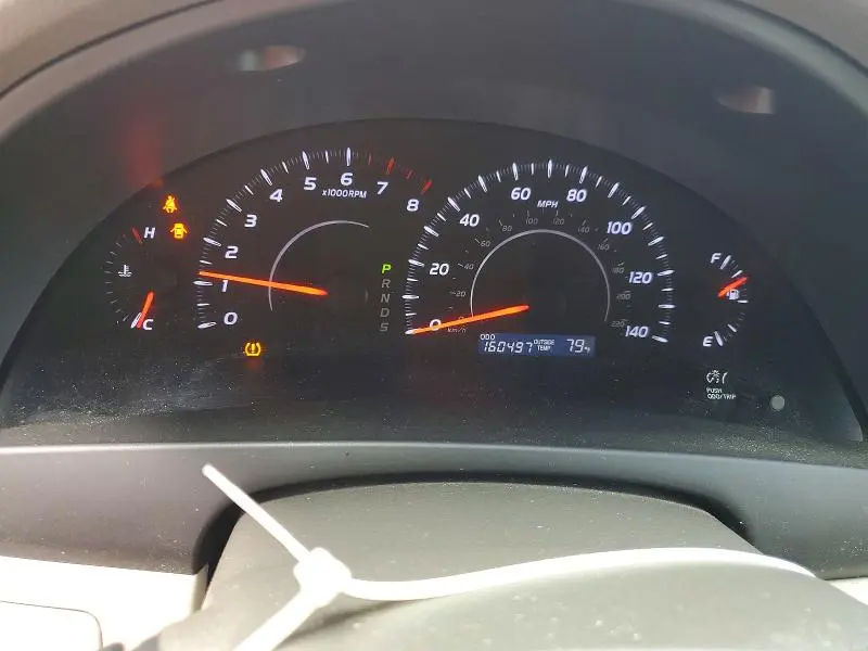 2011 TOYOTA CAMRY LE  