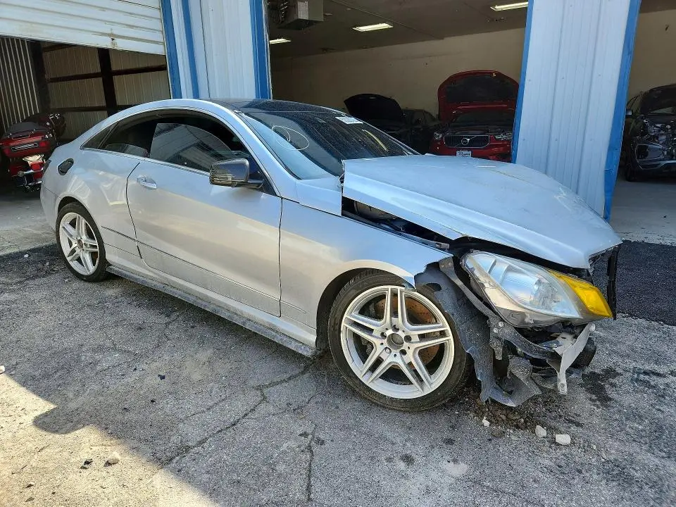 2011 MERCEDES-BENZ E 550  