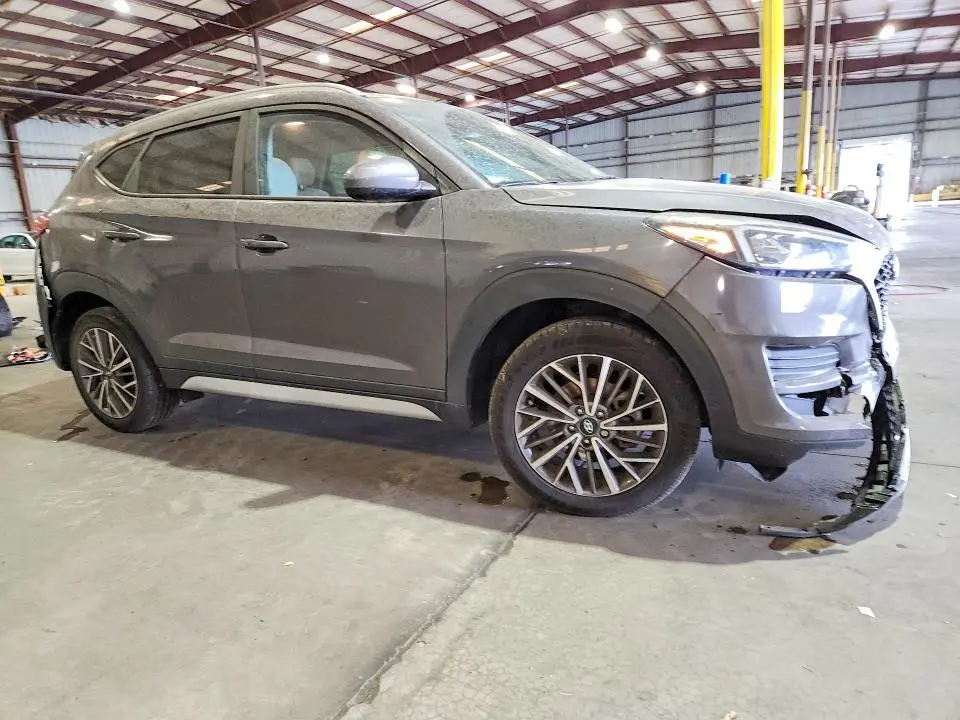 2020 HYUNDAI TUCSON SEL  