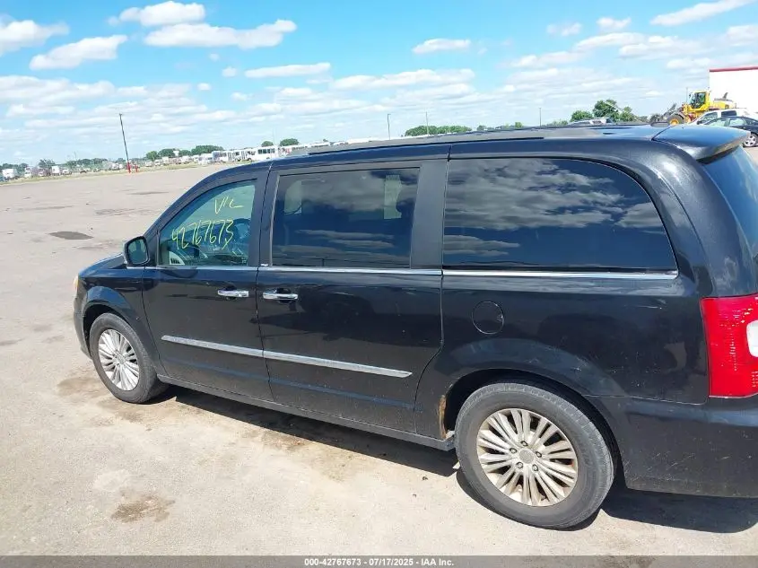 2013 CHRYSLER TOWN & COUNTRY TOURING-L