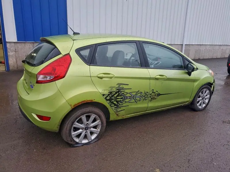 2011 FORD FIESTA SE  