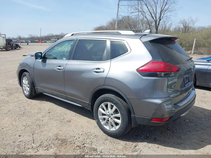 2017 NISSAN ROGUE SV