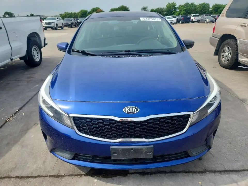 2018 KIA FORTE LX  