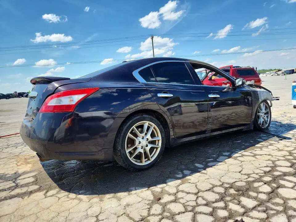 2010 NISSAN MAXIMA 3.5 S  