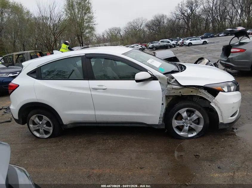 2016 HONDA HR-V LX