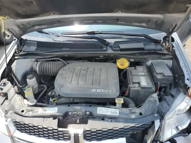2014 DODGE GRAND CARAVAN SE  