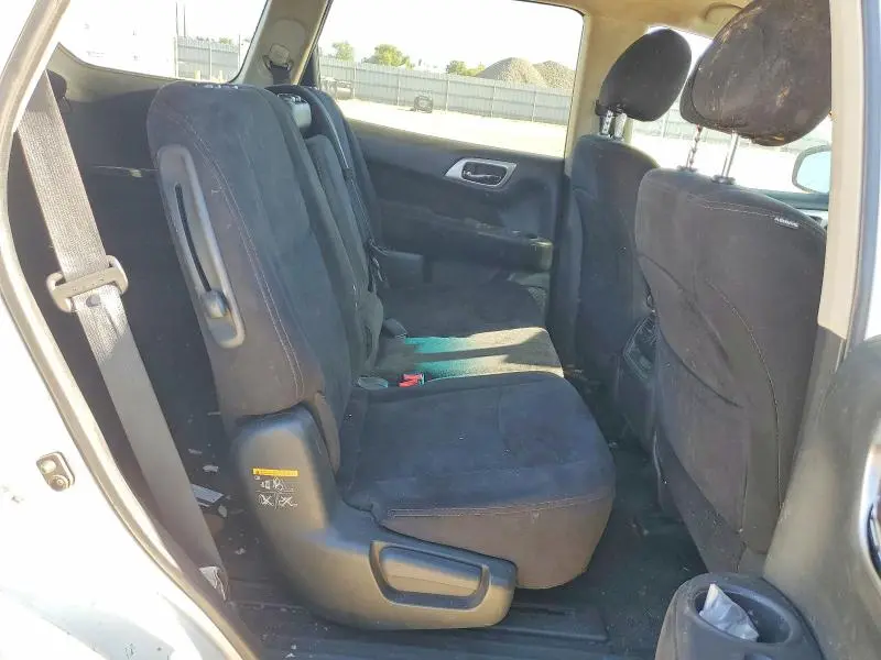 2014 NISSAN PATHFINDER S  