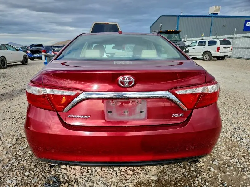 2015 TOYOTA CAMRY XSE  