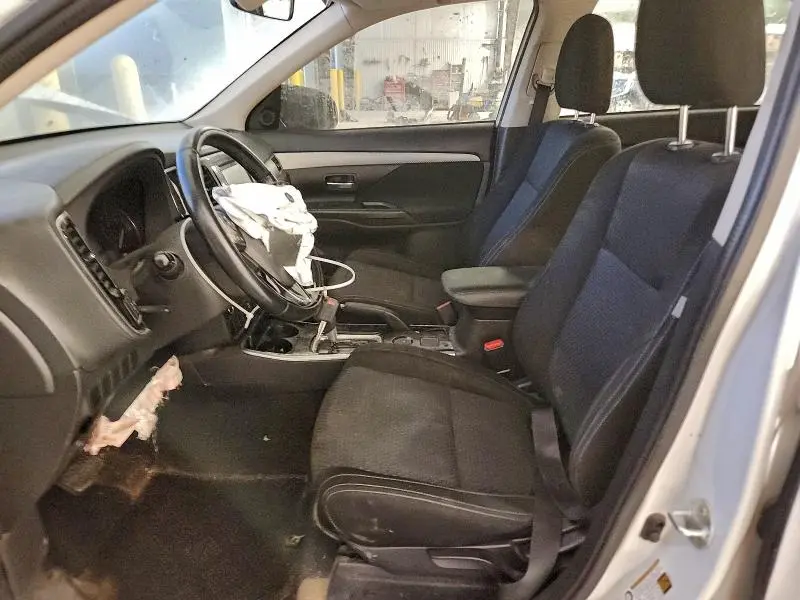 2017 MITSUBISHI OUTLANDER ES  